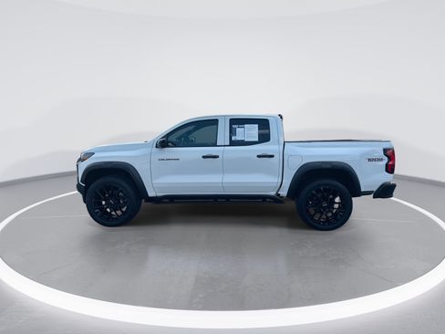 Used 2024 Chevrolet Colorado Trail Boss w/ Technology Package AWD/4WD image 6
