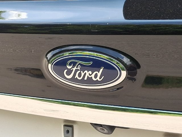 Used 2019 Ford Edge SEL w/ Equipment Group 201A AWD/4WD image 35