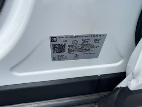 Used 2024 Chevrolet Equinox LT AWD/4WD image 18