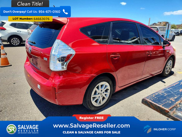 Used 2014 Toyota Prius V FWD image 4