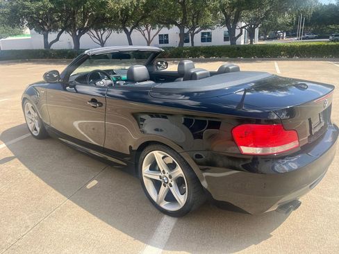 Used 2010 BMW 135i Convertible w/ Premium Pkg image 6