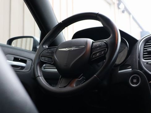 Used 2018 Chrysler 300 S w/ 300S Premium Group image 44