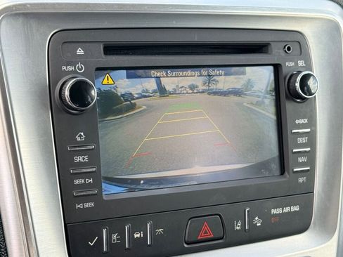 Used 2017 GMC Acadia Limited SLT image 26