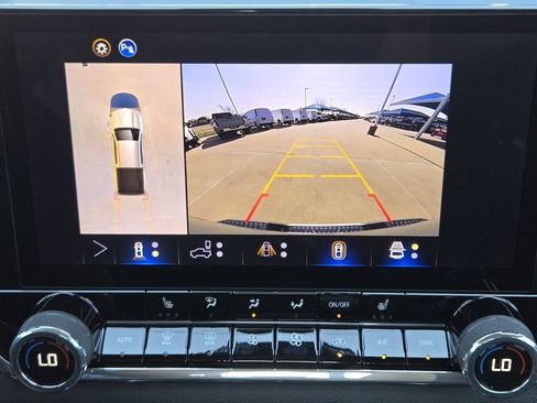 New 2026 Chevrolet Colorado LT w/ LT Convenience Package AWD/4WD image 9