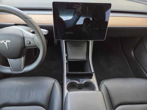 Used 2020 Tesla Model 3 Long Range image 25