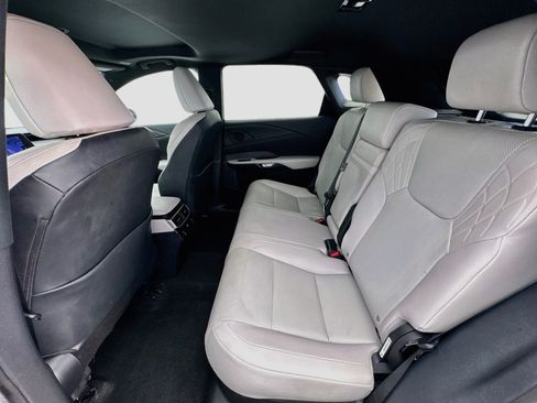 Used 2024 Lexus RX 350 Premium w/ Convenience Package FWD image 16