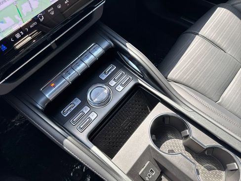 New 2026 Lincoln Nautilus Reserve image 28