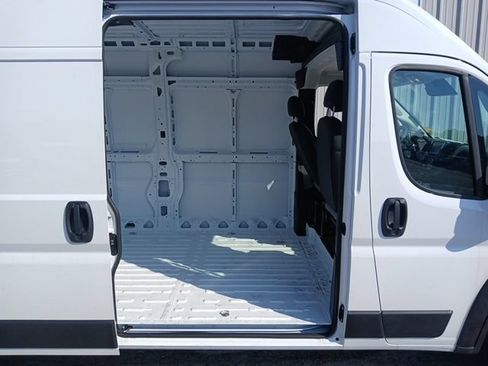 New 2026 RAM ProMaster 2500 w/ Convenience Group FWD image 11