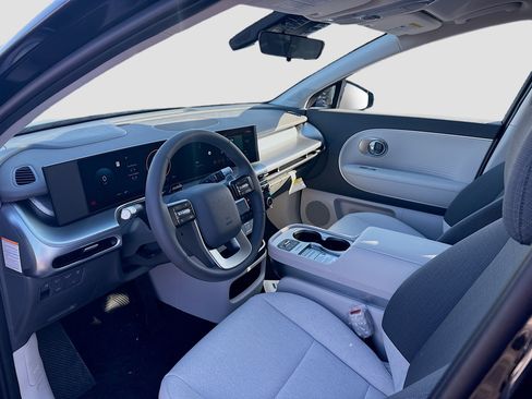 New 2026 Hyundai Ioniq 9 S image 7