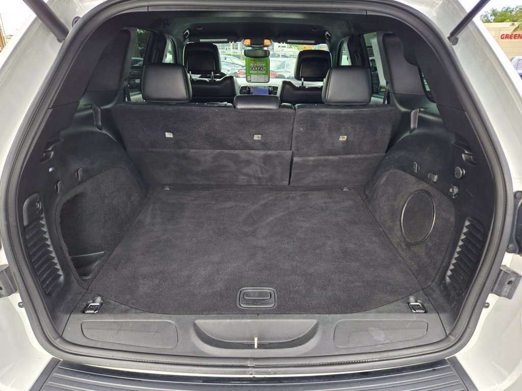 Used 2019 Jeep Grand Cherokee Altitude RWD image 16