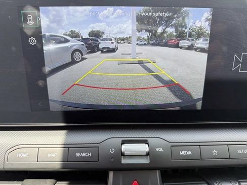 Used 2025 Kia K4 FWD image 28