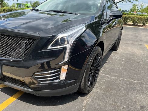 Used 2017 Cadillac XT5 Luxury w/ Driver Awareness Package FWD image 2