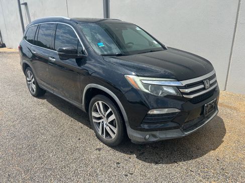 Used 2016 Honda Pilot Touring image 2