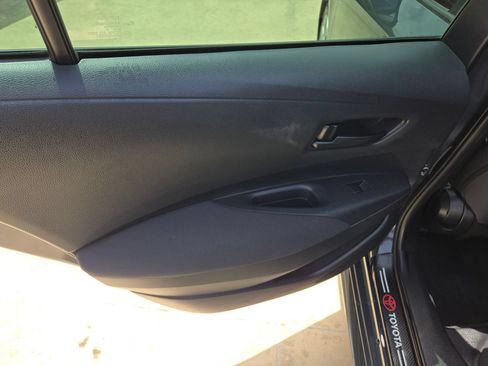Used 2023 Toyota Corolla LE FWD image 14