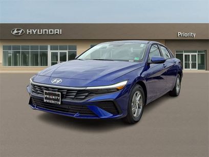 New 2026 Hyundai Elantra SE