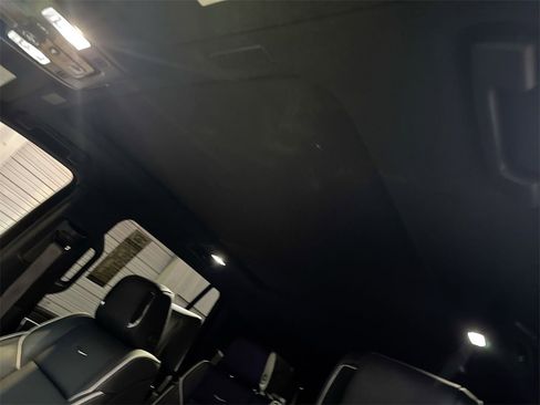 Used 2025 Cadillac Escalade Sport image 20