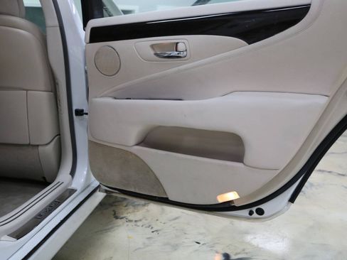 Used 2008 Lexus LS 460 L w/ Preferred Accessory Pkg RWD image 96