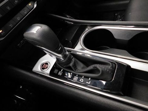 Used 2024 Nissan Altima 2.5 SV image 31