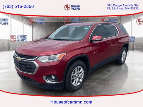 Used 2020 Chevrolet Traverse LT w/ Driver Confidence II Package AWD/4WD image 1