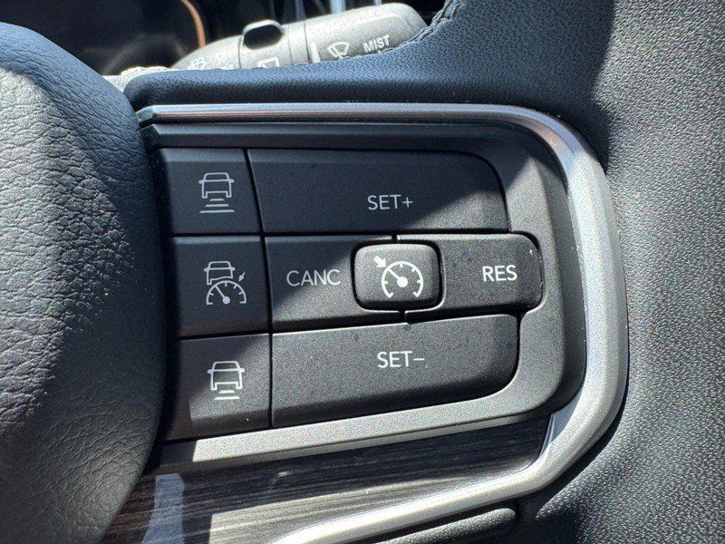 Used 2022 Jeep Wagoneer Series III w/ Premium Group I AWD/4WD image 19