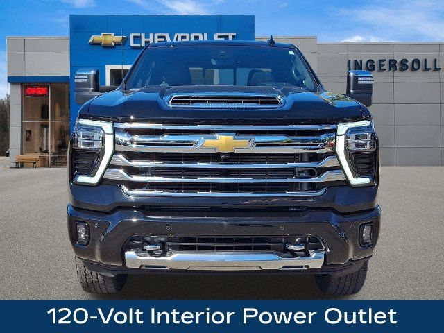 Used 2025 Chevrolet Silverado 2500 High Country w/ Technology Package AWD/4WD image 24