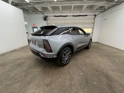 Used 2025 Cadillac Optiq Sport 2 w/ LPO, Floor Liner Package image 6