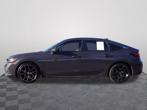 Used 2022 Honda Civic Sport Touring image 2