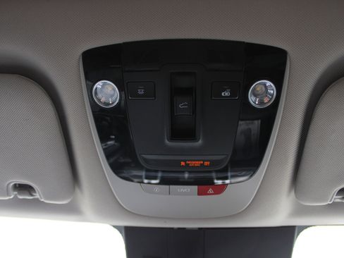 Used 2022 Kia Sorento SX image 32