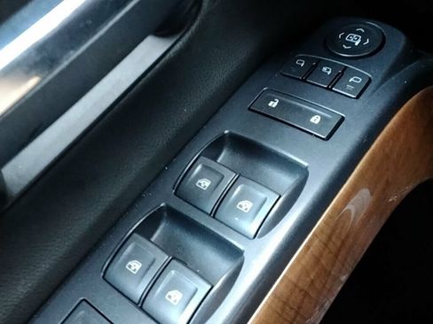Used 2018 Chevrolet Silverado 1500 LTZ RWD image 23