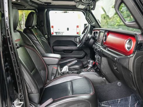 Used 2019 Jeep Wrangler Unlimited Rubicon AWD/4WD image 16