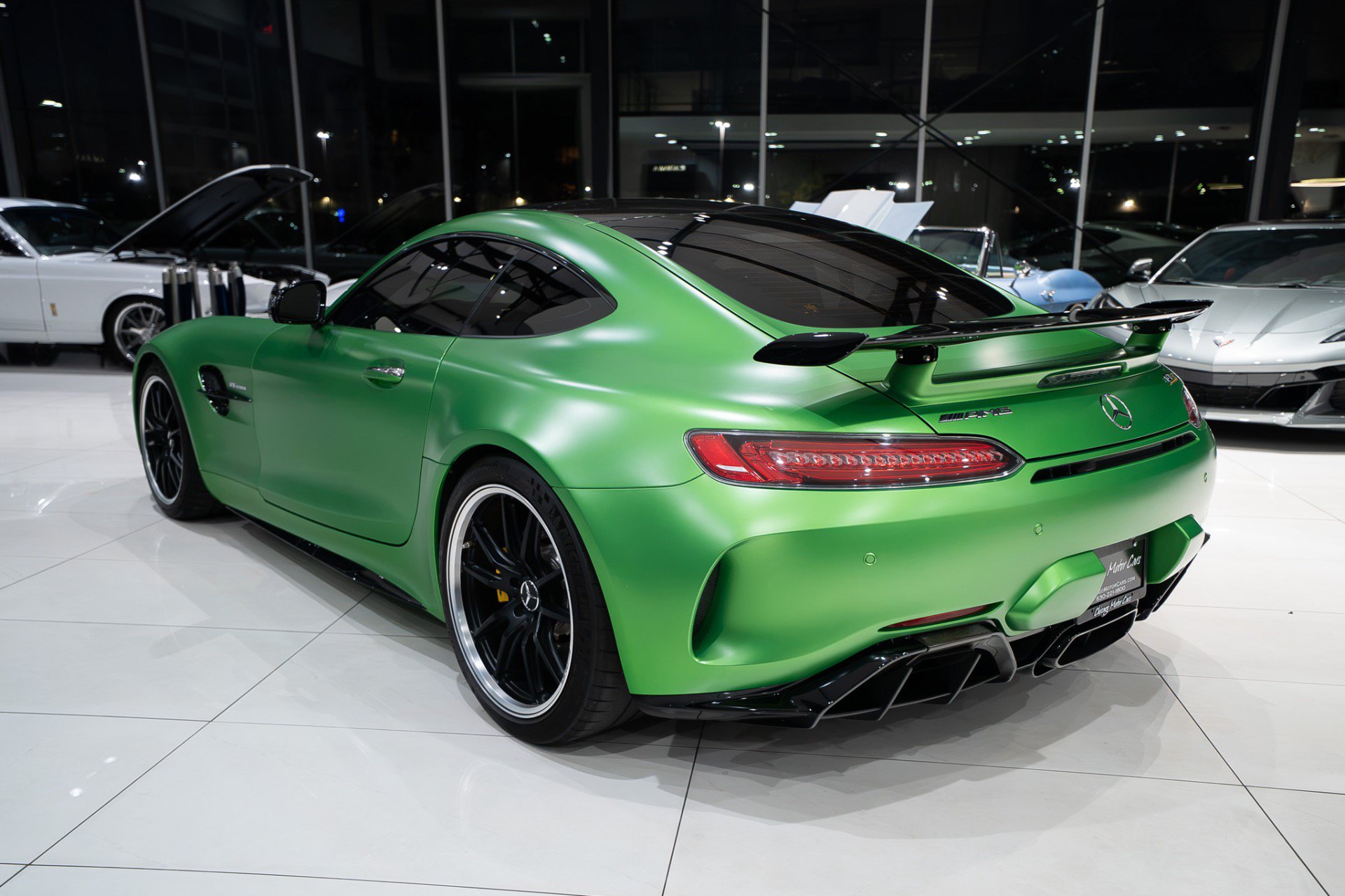 Used 2018 Mercedes-Benz AMG GT R w/ Exclusive Interior Package image 2