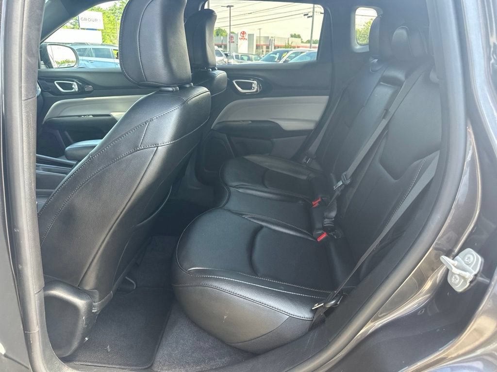 Used 2024 Jeep Compass Limited AWD/4WD image 30