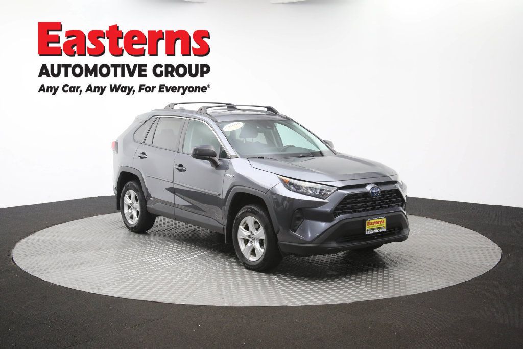 Used 2021 Toyota RAV4 LE w/ Carpet Mat Package (TMS) AWD/4WD image 52