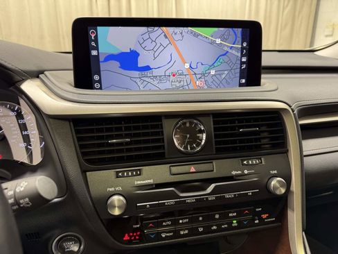 Used 2021 Lexus RX 350L Premium w/ Premium Package image 13