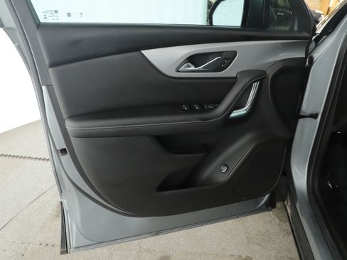 Used 2023 Chevrolet Blazer LT w/ Convenience Package FWD image 7