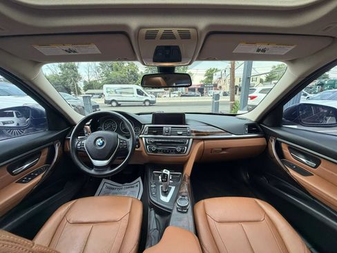 Used 2014 BMW 335i xDrive Sedan AWD/4WD image 32