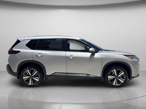 Used 2022 Nissan Rogue SL w/ SL Premium Package FWD image 4