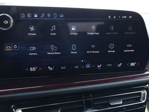 Used 2025 Chevrolet Traverse Z71 w/ Driver Confidence Package AWD/4WD image 21