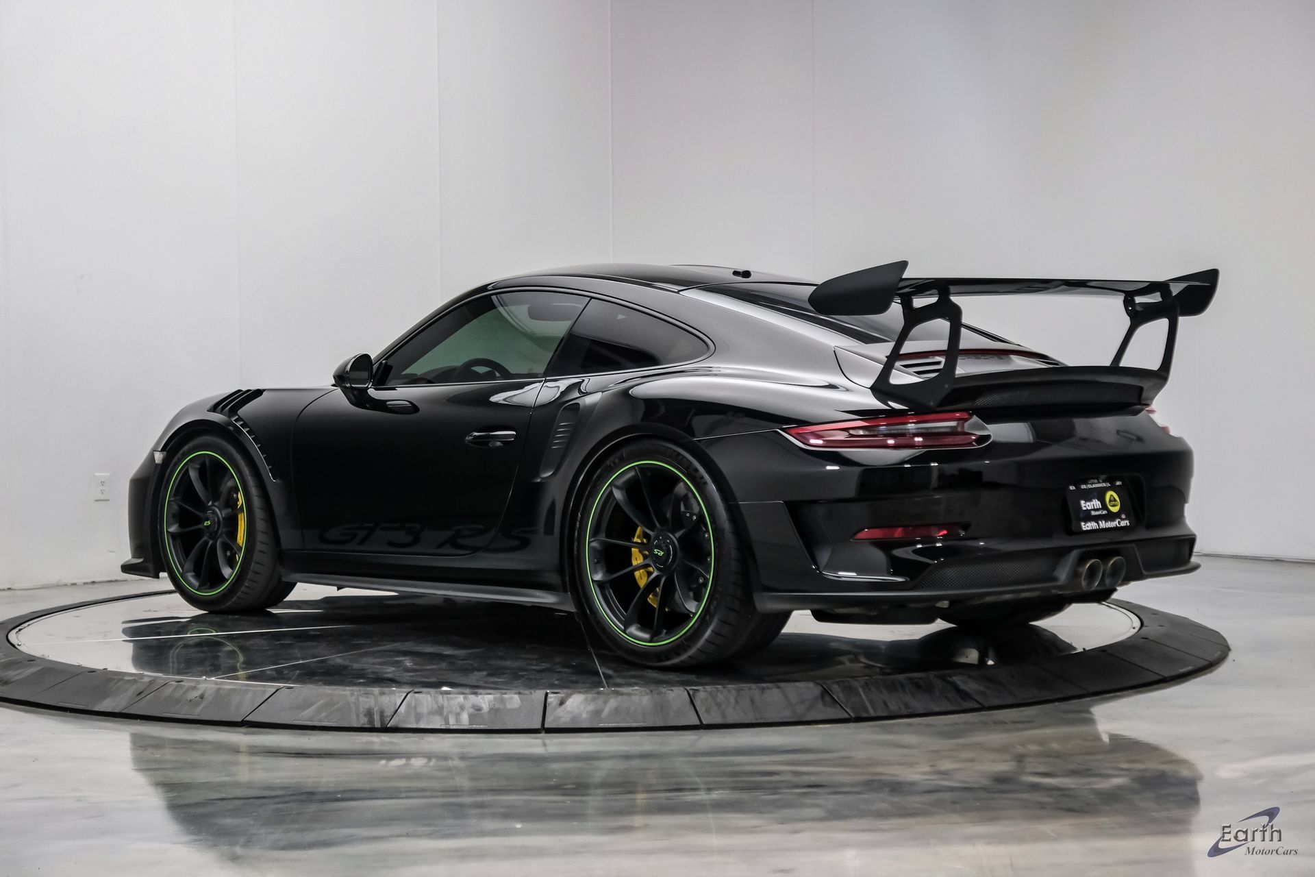 Used 2019 Porsche 911 GT3 RS RWD image 11
