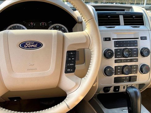Used 2010 Ford Escape XLT FWD image 12