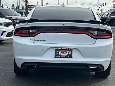 Used 2023 Dodge Charger SXT w/ Blacktop Package image 5