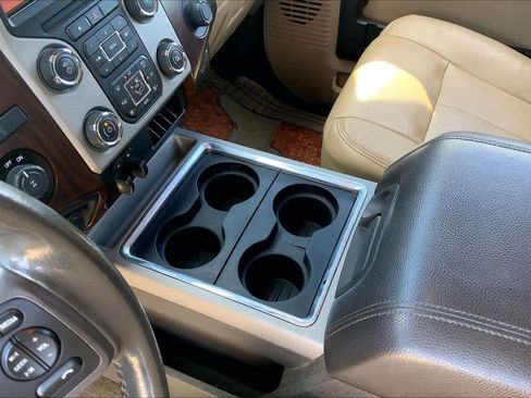 Used 2015 Ford F250 Lariat w/ Chrome Package image 16