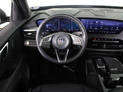 Used 2025 Buick Enclave Preferred FWD image 6