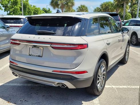 Certified 2022 Lincoln Corsair FWD image 6