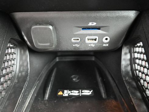 Certified 2021 Chevrolet TrailBlazer RS w/ Sun and Liftgate Package FWD image 21