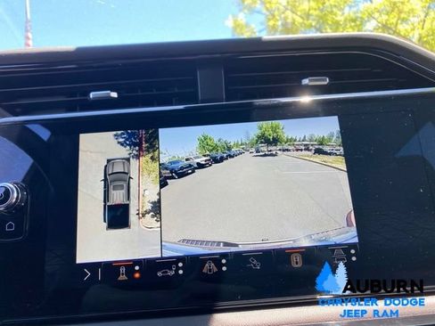 Used 2025 GMC Sierra 1500 AT4 w/ AT4 Premium Package AWD/4WD image 48