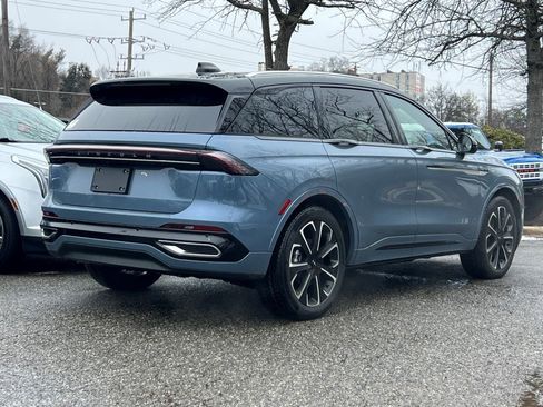 New 2026 Lincoln Nautilus Reserve image 4