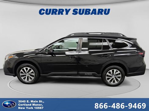 Used 2022 Subaru Outback Premium AWD/4WD image 2