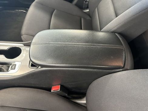 Used 2024 Chevrolet Malibu LT FWD image 25