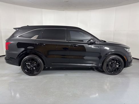 Used 2022 Kia Sorento SX FWD image 9
